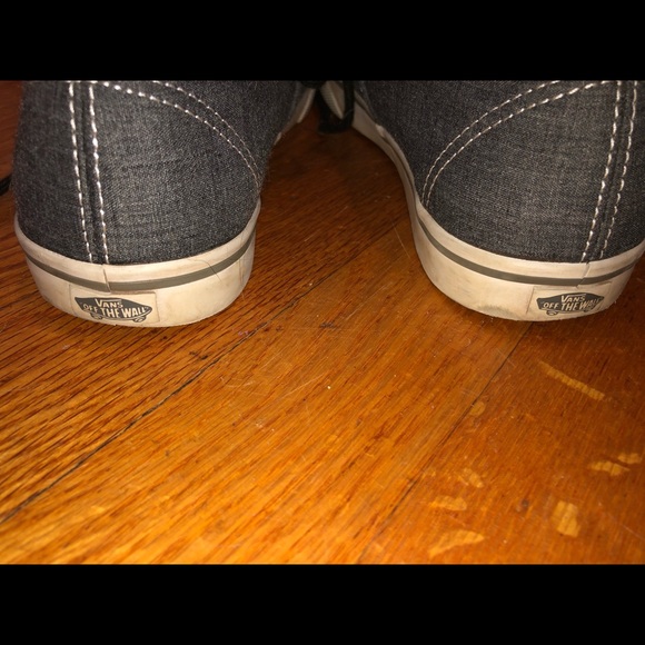 Vans - Picture 7 of 9